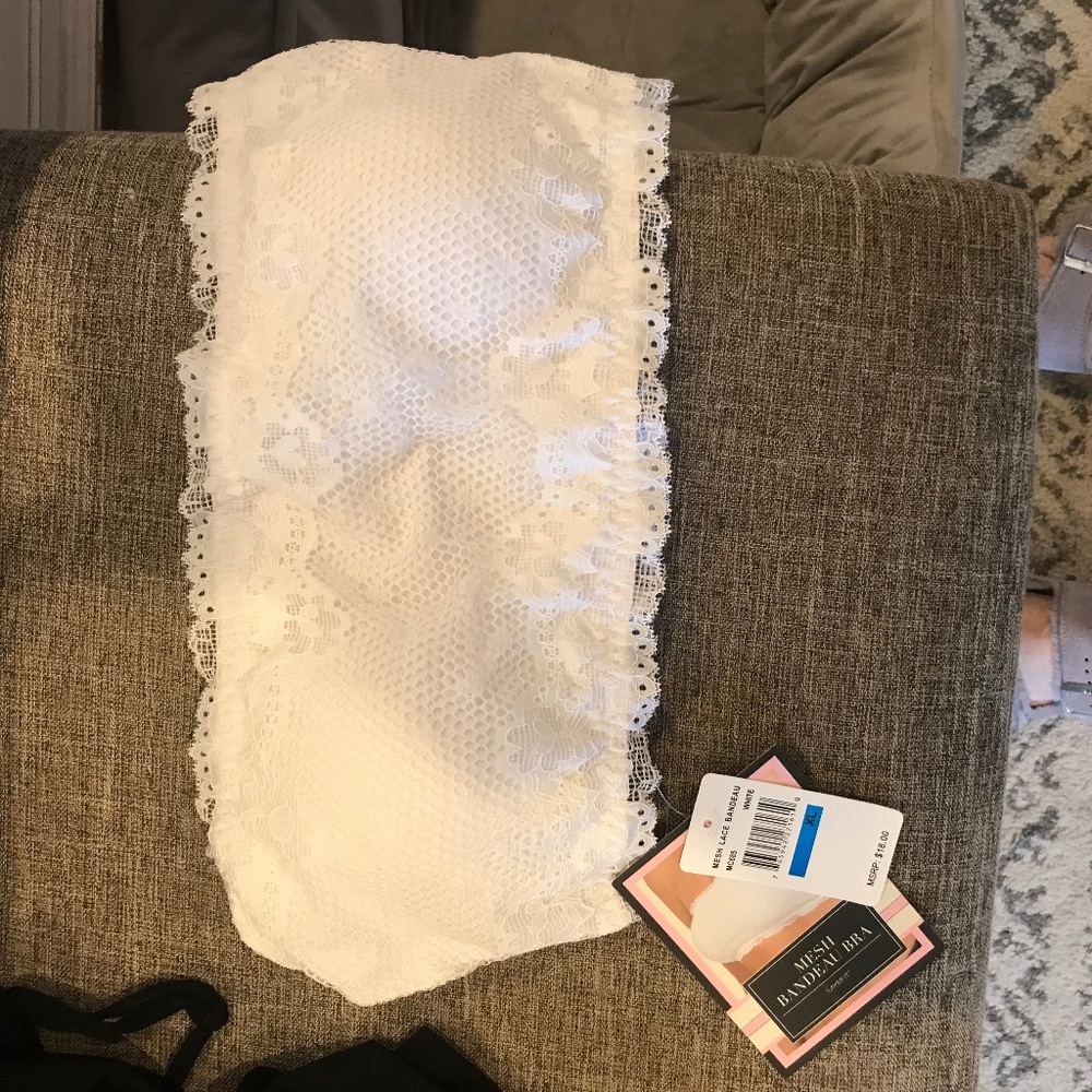White Lace Strapless Bra